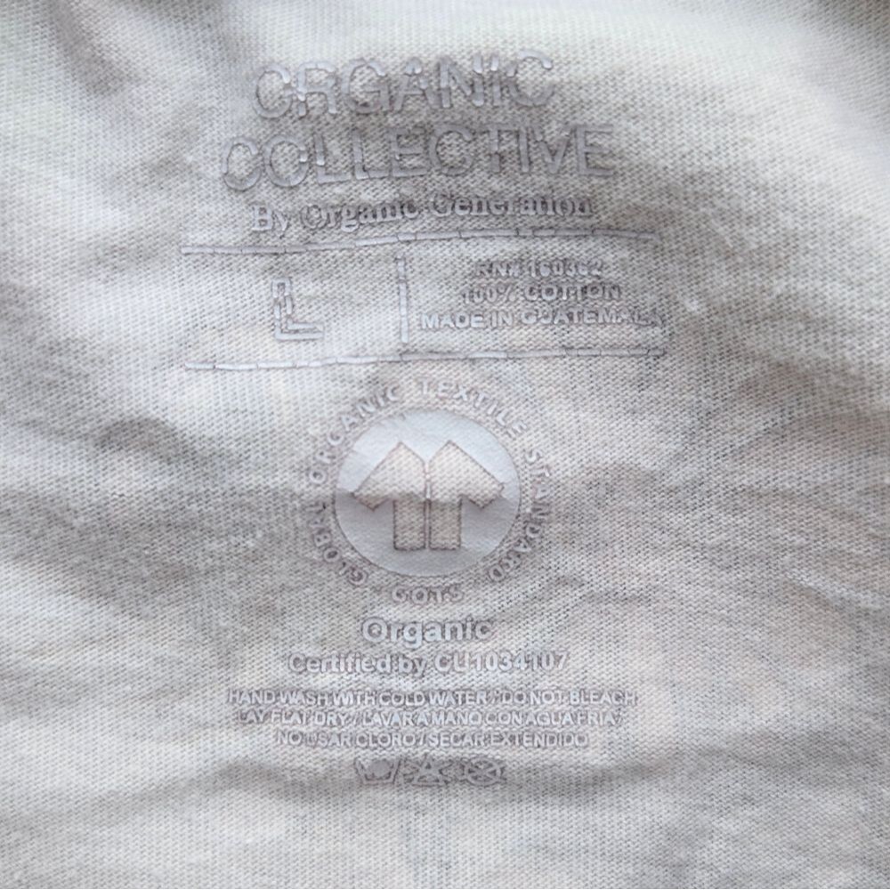 Organic Collective "Fill Your Life With Adventures" Graphic Crop Tee - Large - Picture 3 of 5